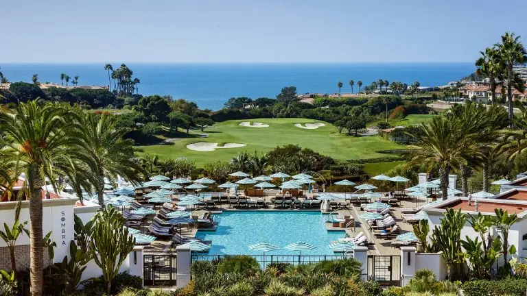 Compare Golf Getaways: Analytical Travel Evaluation Guide